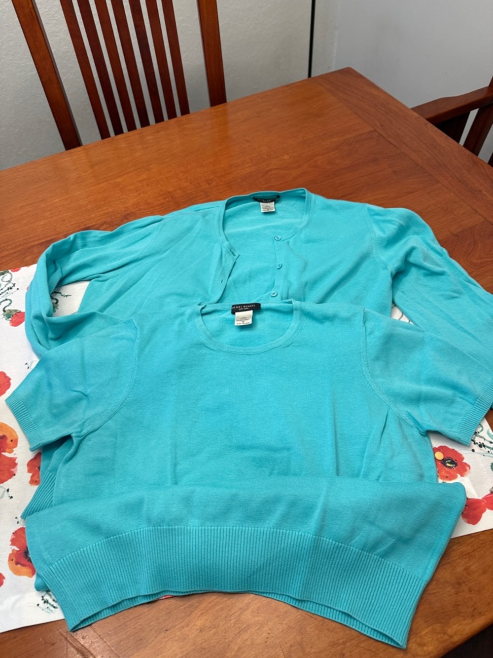 Henry Bendel Turquoise Short Sleeve Sweater with Matching Cardigan like new